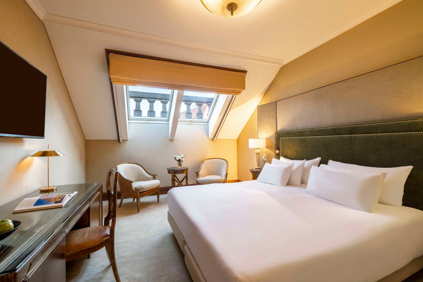 HOTEL-CARLO-IV--BOSCOLO-PRAHA-Room-25