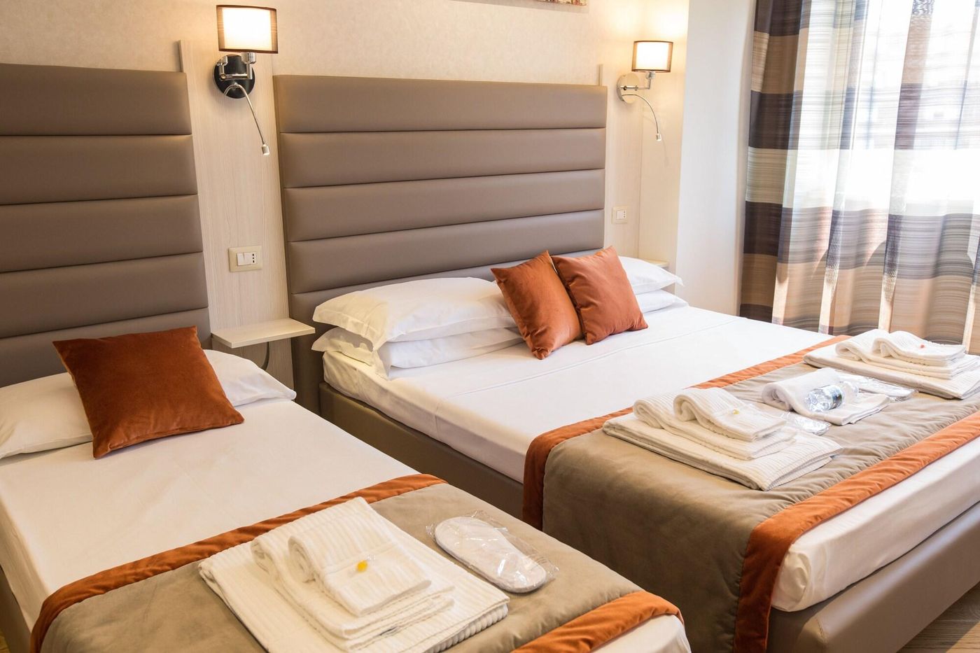 Vatican-City-Relais-Room-3