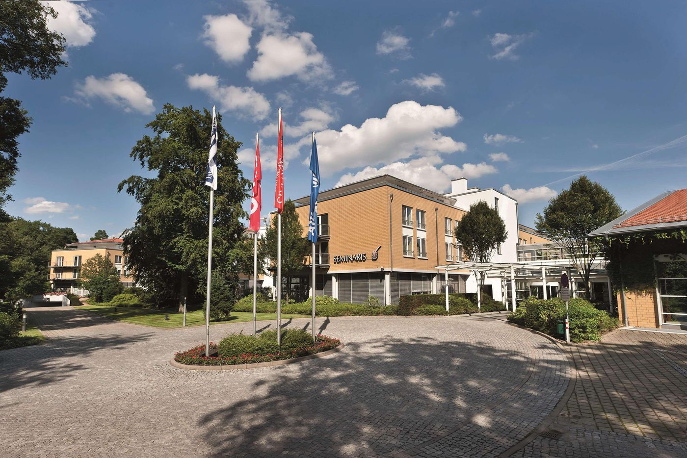 Seminaris-Seehotel-Potsdam-General-view-2