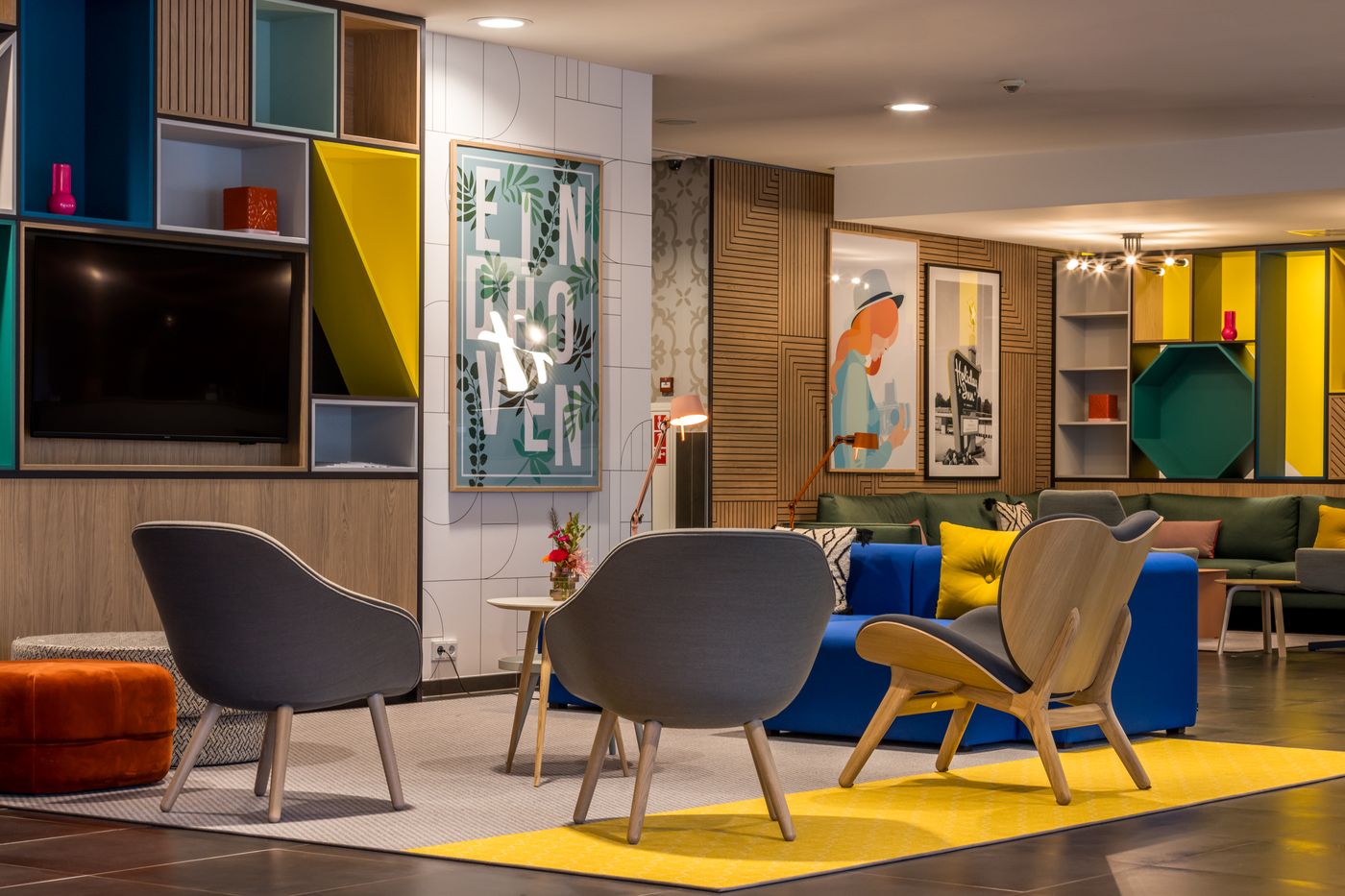 Holiday Inn Eindhoven Centre-Netherlands-EINDHOVEN-Lobby-6