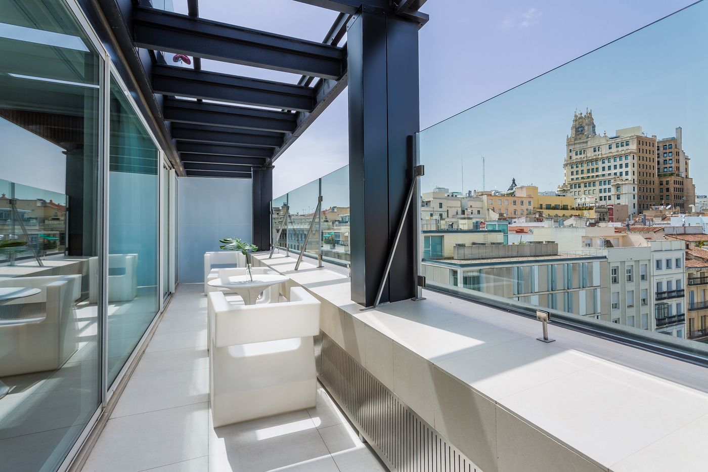 Room-Mate-Oscar-Room-1