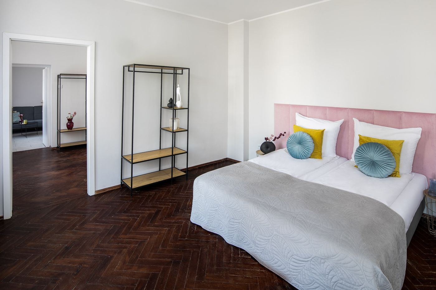 Green-Avenue-Apartments-Room-20