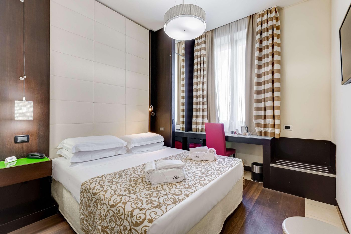 Best-Western-Cinemusic-Hotel-Room-24