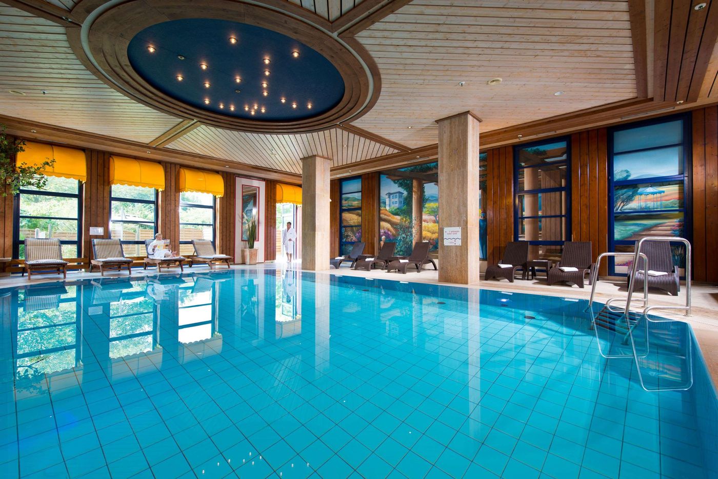 Maritim-Hotel-Bonn-Pool-59