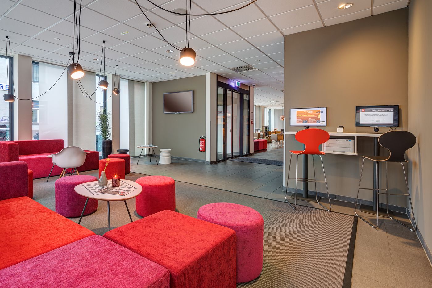 ibis-Muenchen-City-Sued-Lobby-14