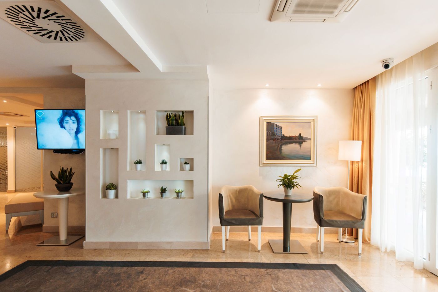 Hotel-Palma-Lobby-30