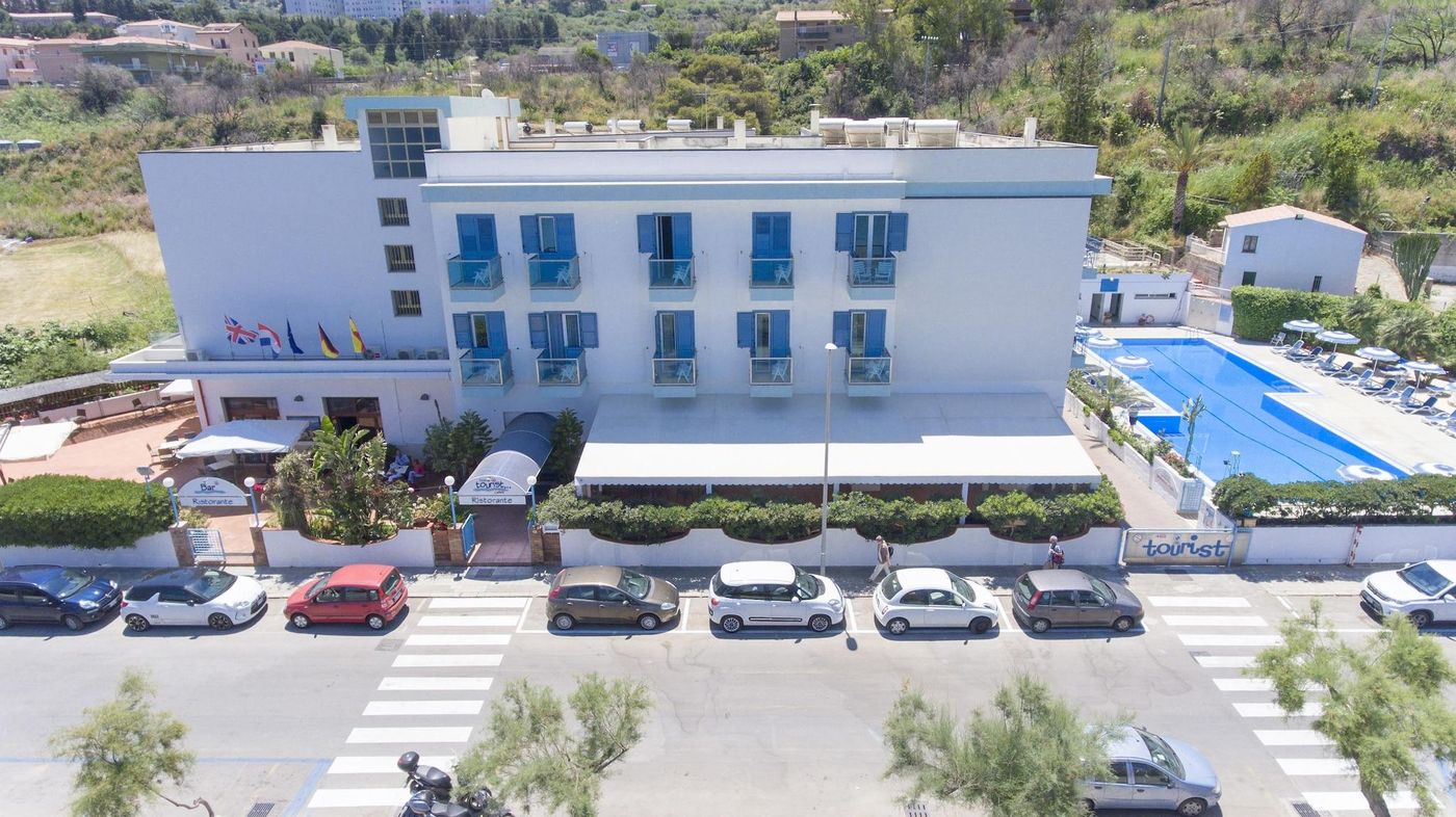 Hotel-Tourist-General-view-13