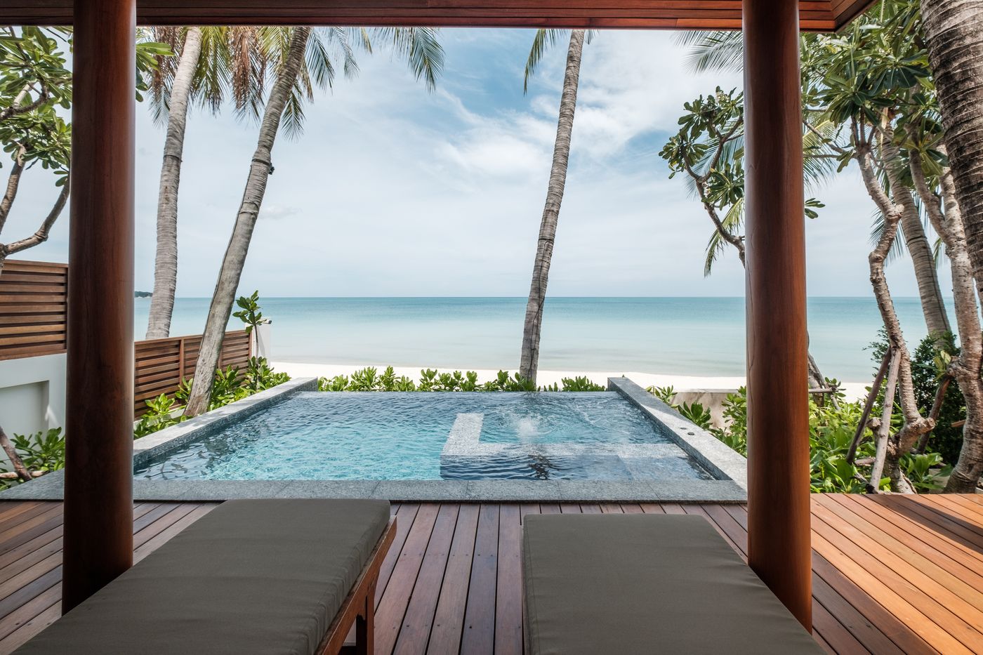 Banana-Fan-Sea-Resort-Room-66