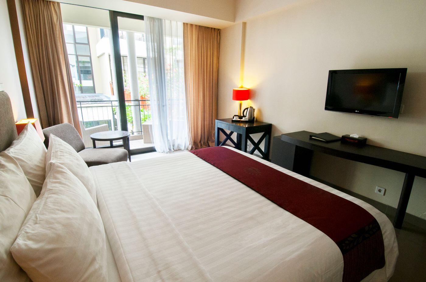 100 Sunset Hotel and Ballroom-Indonesia-KUTA-Room-6