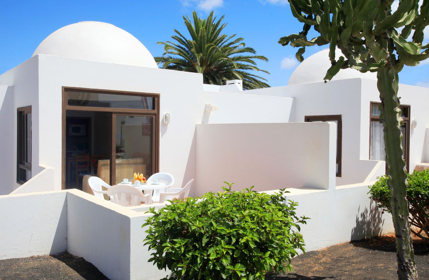 H10-Suites-Lanzarote-Gardens-Room-8