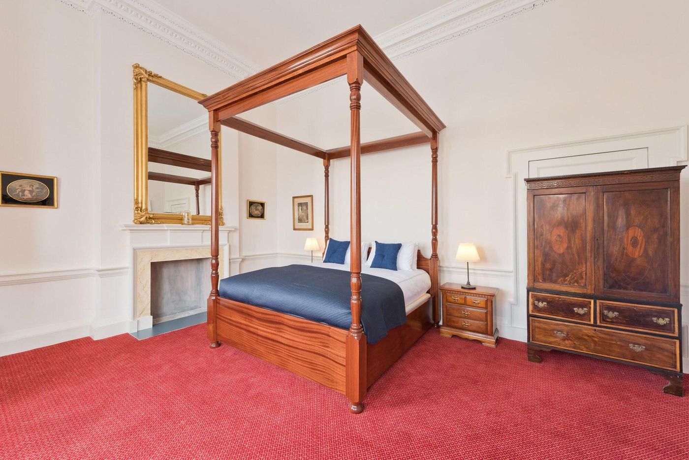 Henrietta-Suites-City-Centre-Room-21