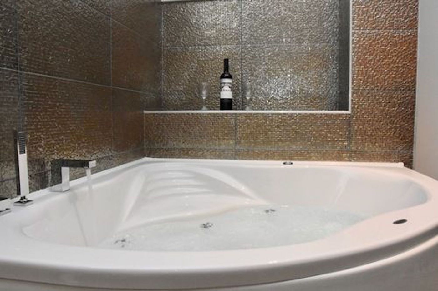 Prima-Luce-Downtown-Room-57