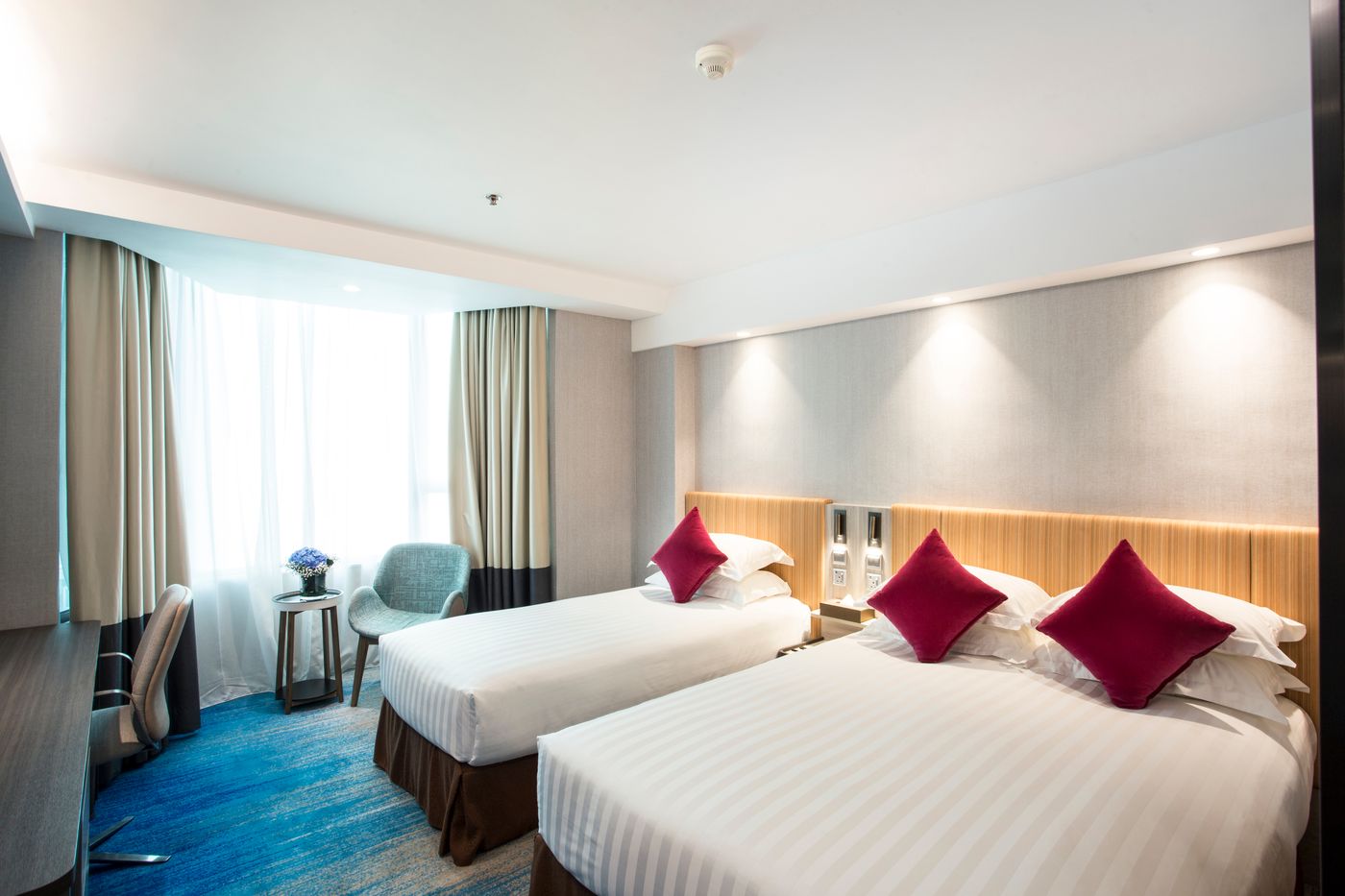 Wharney-Hotel-Room-31