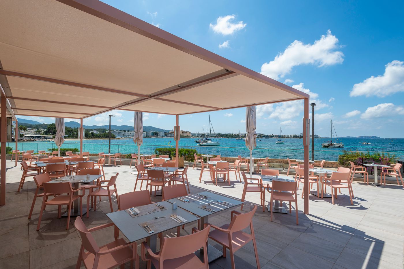 NYX-Hotel-Ibiza---Adults-Only-Restaurant-67