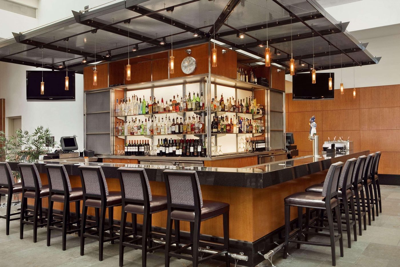 Embassy Suites by Hilton Chicago Downtown Magnific - United States - CHICAGO - Bar - 4