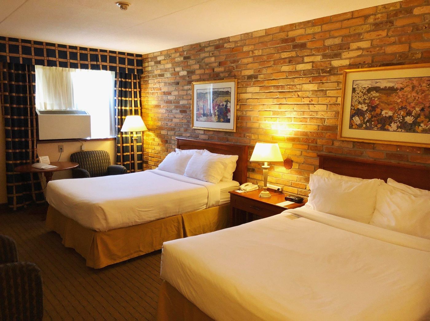 Holiday Inn Express Toronto East - Scarborough-Canada-SCARBOROUGH-Room-7