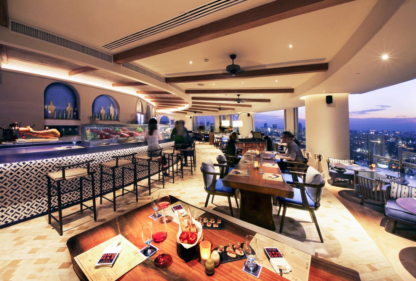 Centara-Grand-at-CentralWorld-Restaurant-19