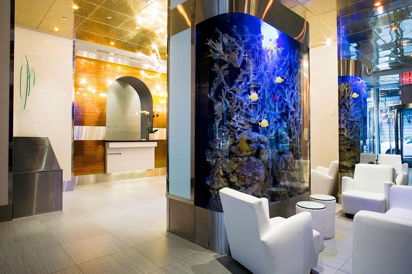 OYO-Times-Square-Lobby-11