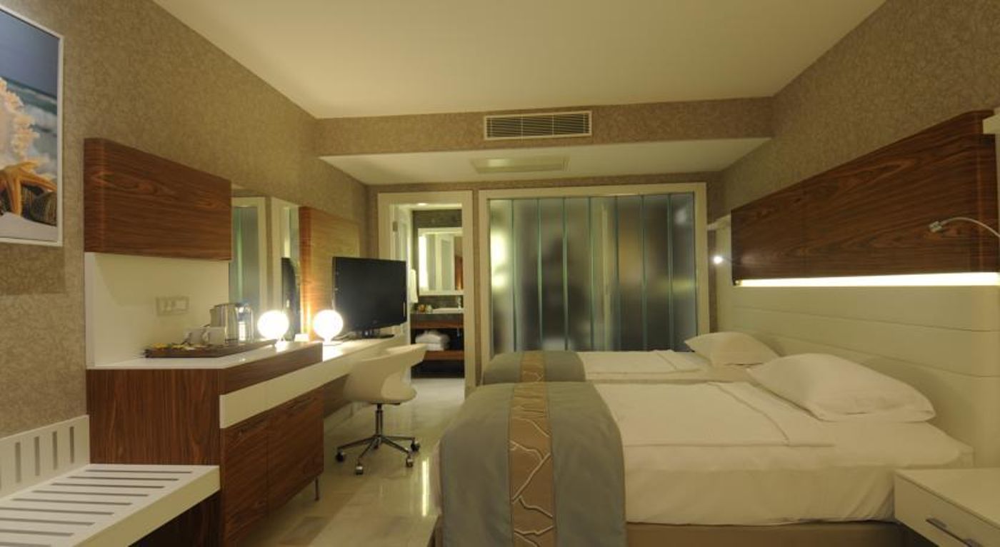 Gold-Island-Hotel-Room-29