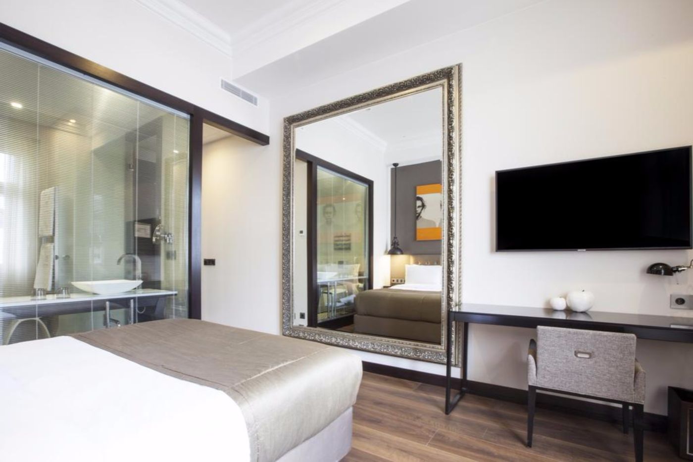 Quentin-XL-Potsdamer-Platz-Room-56