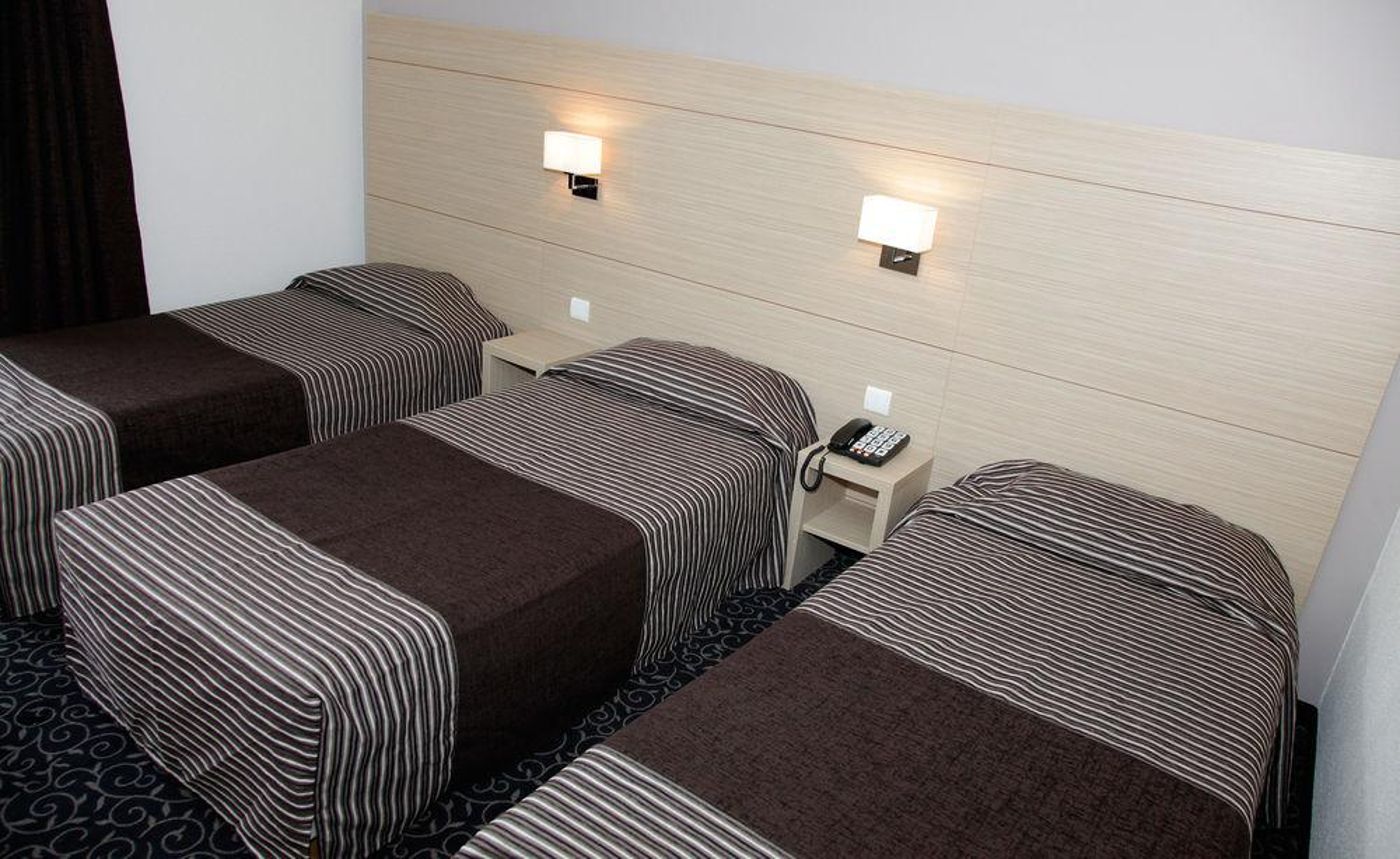 Mediterranee Hotel-France-LOURDES-Room-10