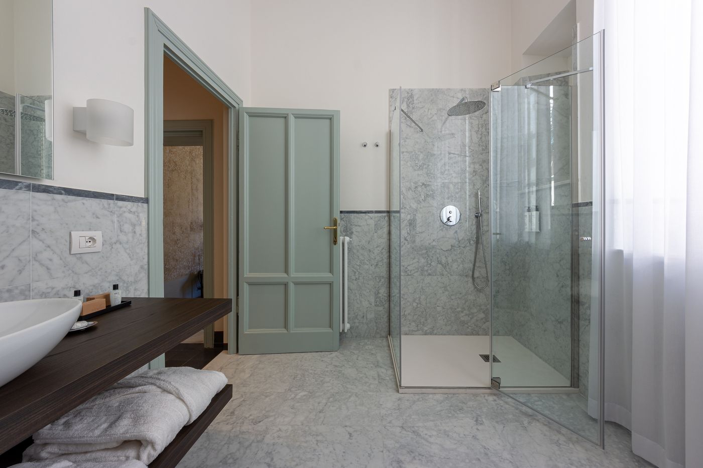 Grand-Universe-La-Residenza-Room-28