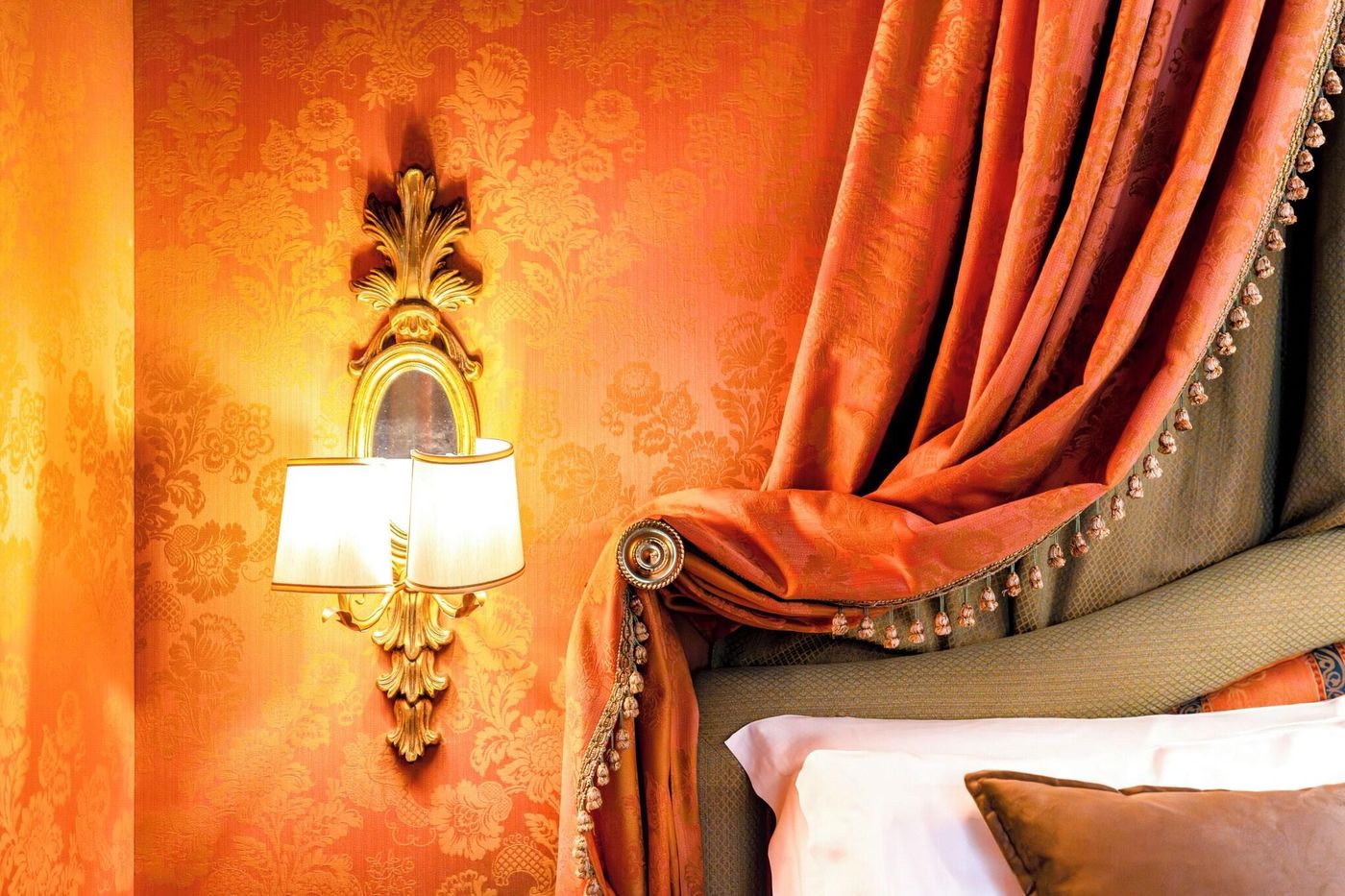 Al-Ponte-Dei-Sospiri-Junior-Suites-Room-23