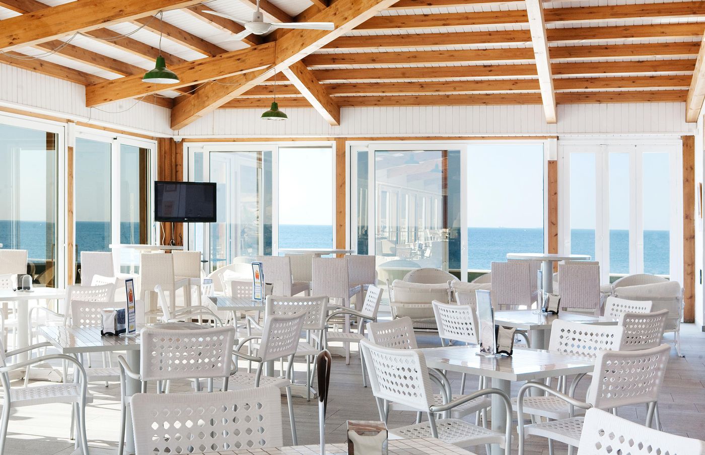 Playa-de-la-Luz-Restaurant-45