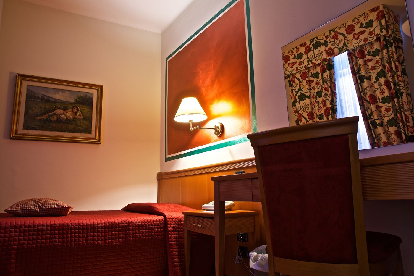Hotel-La-Luna-Room-33
