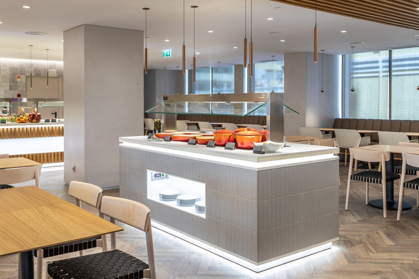 Holiday-Inn-Lisboa-Restaurant-58