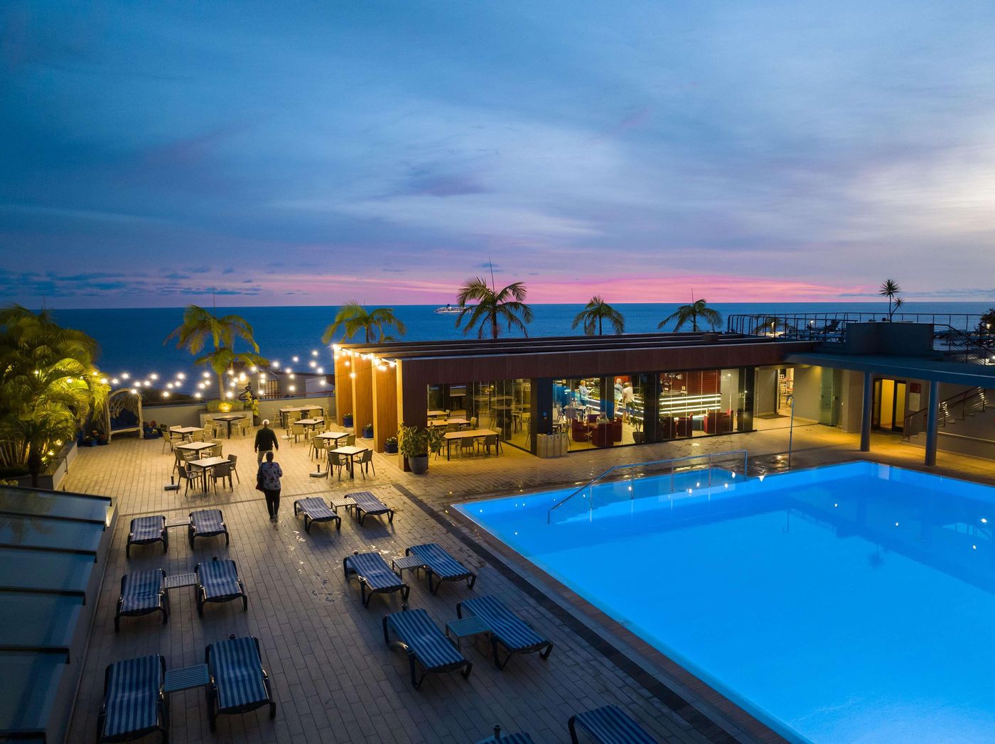 The-Views-Monumental-Pool-7