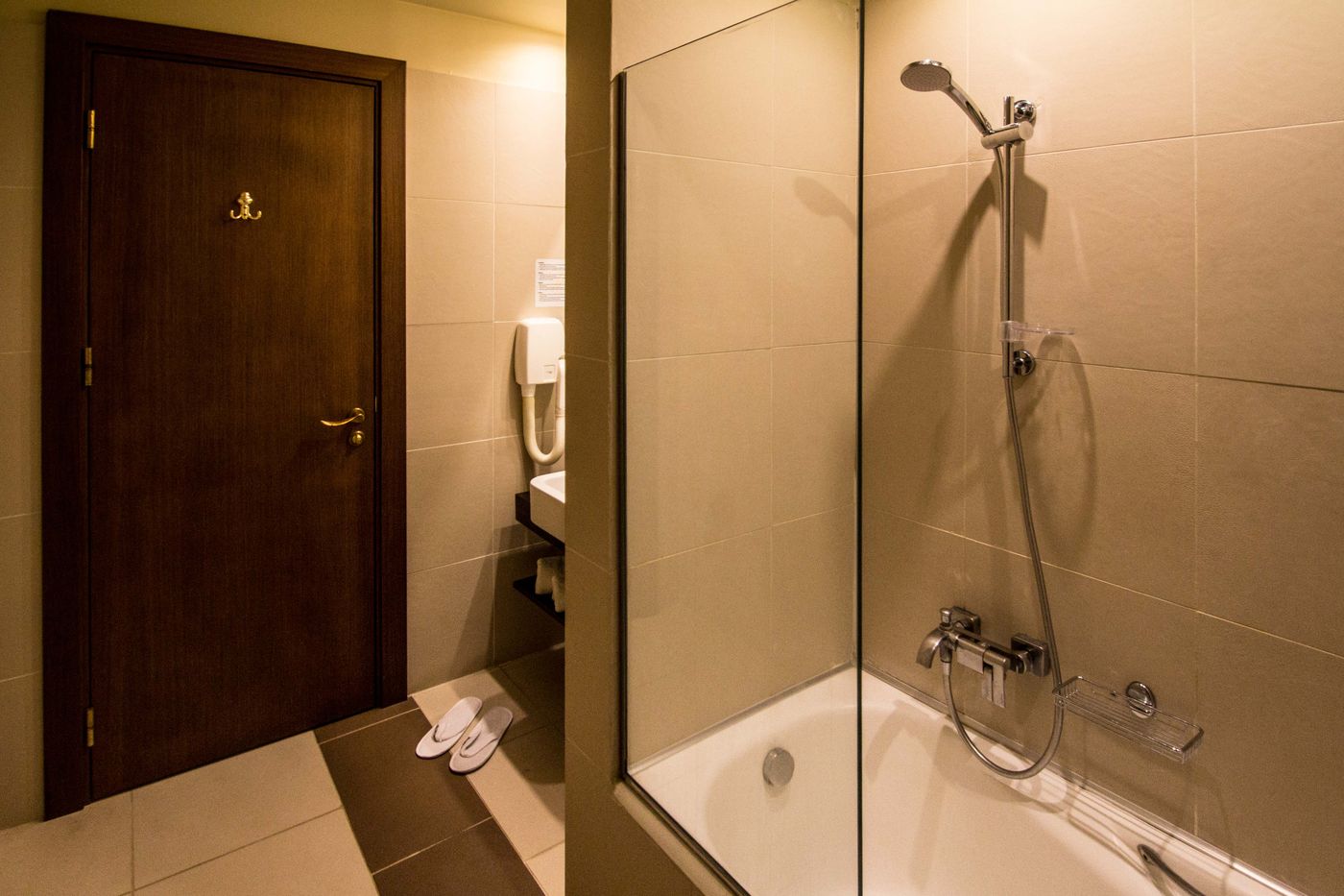 Mabely-Grand-hotel-Room-49