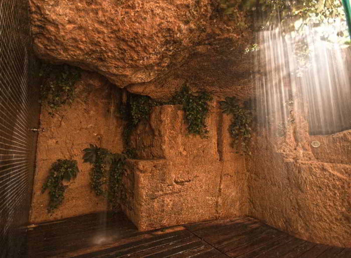 UNA-Hotel-One-Spa-Wellness-Pool-40