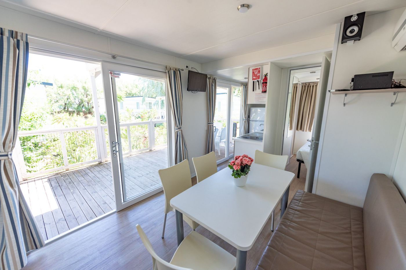 Club-del-Sole-Stork-Family-Collection-Room-17