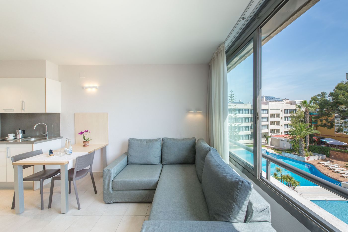 Atenea-Park-Suites---Apartments-Room-48