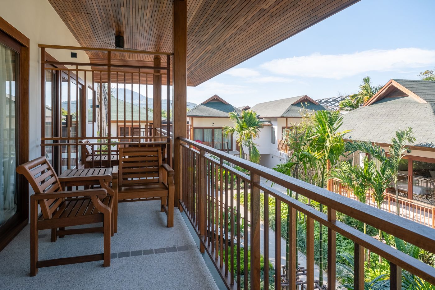 Banana-Fan-Sea-Resort-Room-10