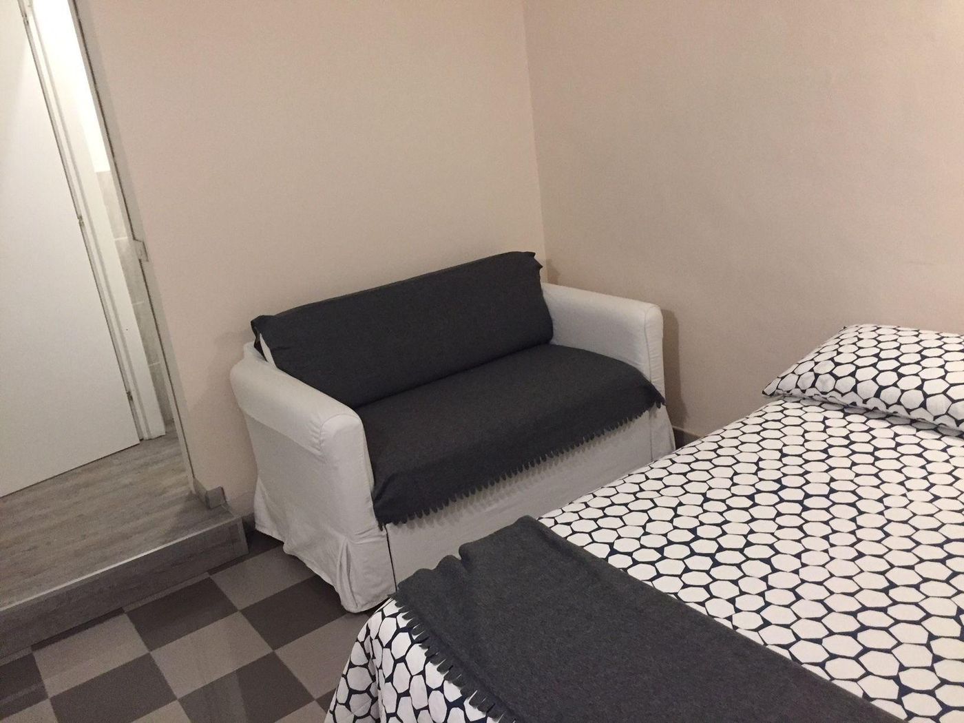 Bed2Go - Italy - TURIN - Room - 5