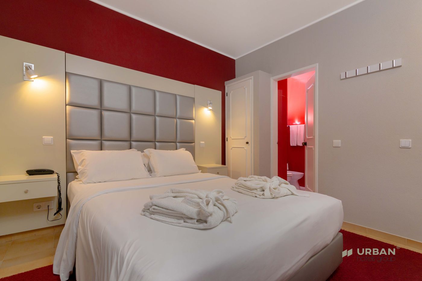 Hotel-Santa-Eulalia-Praia-Room-34