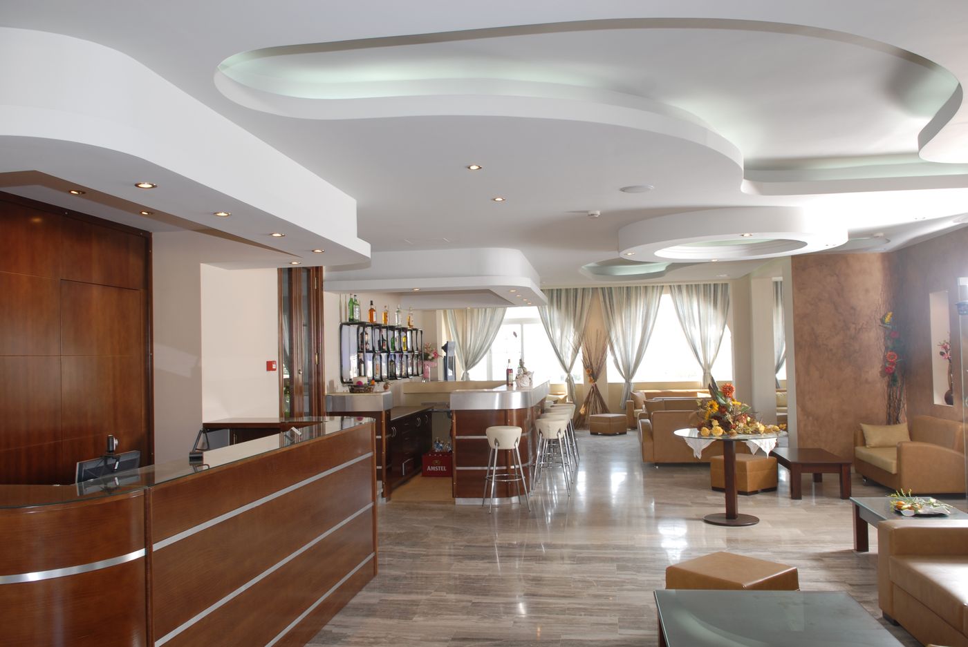 Sacallis-Inn-Beach-Hotel-Lobby-39