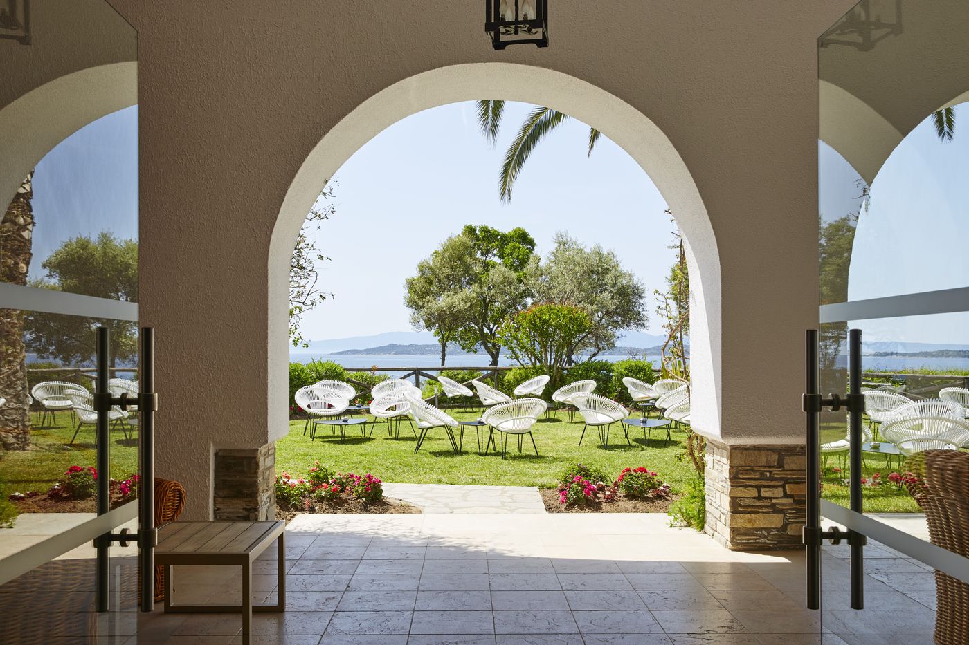 Eagles-Palace-Bar-13