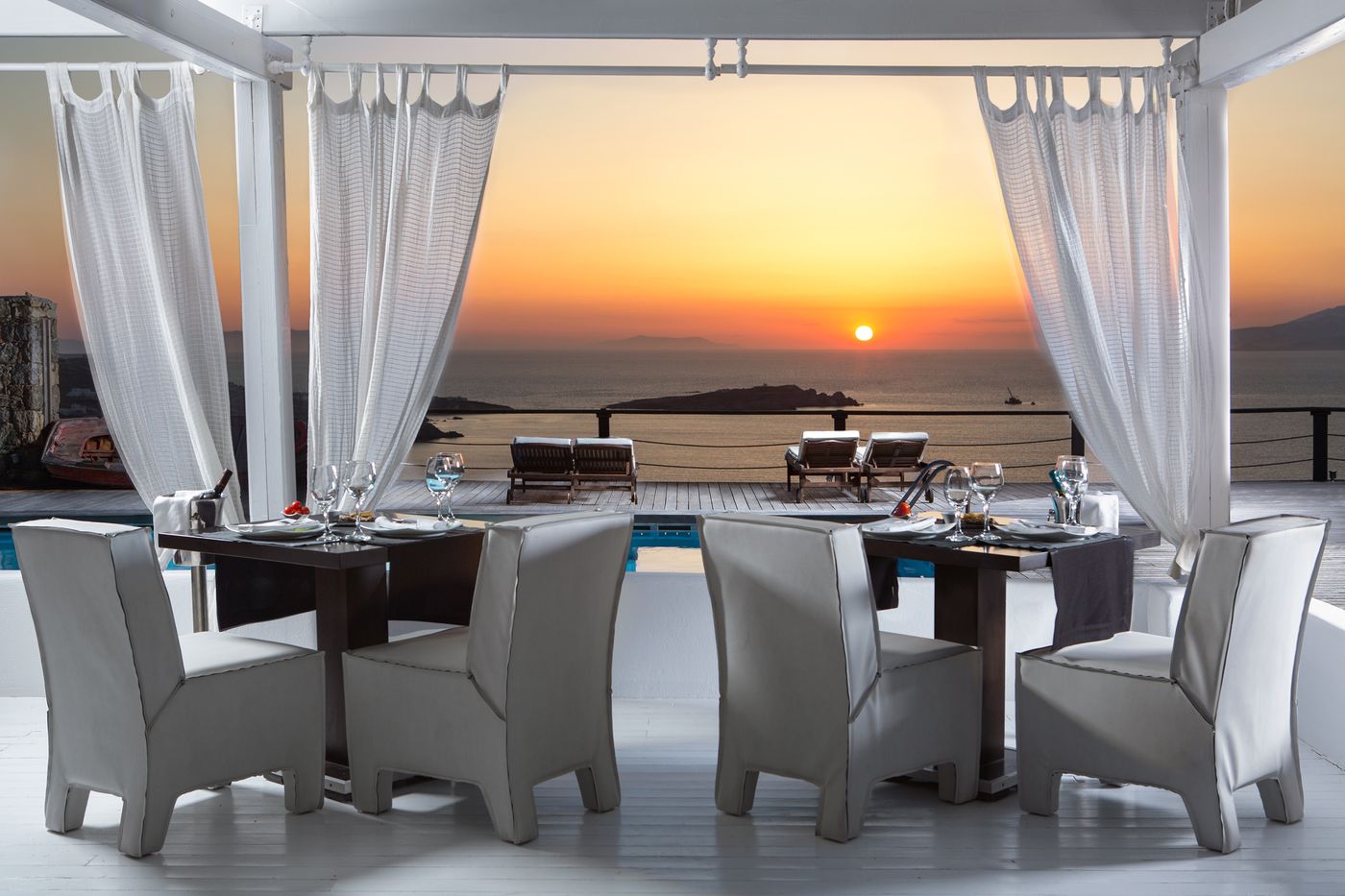 Tharroe-of-Mykonos-Restaurant-36