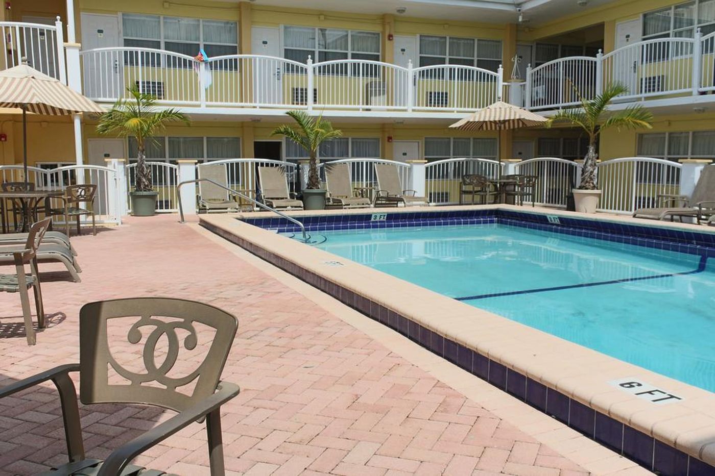 Beach Place - United States - MIAMI BEACH - Pool - 2