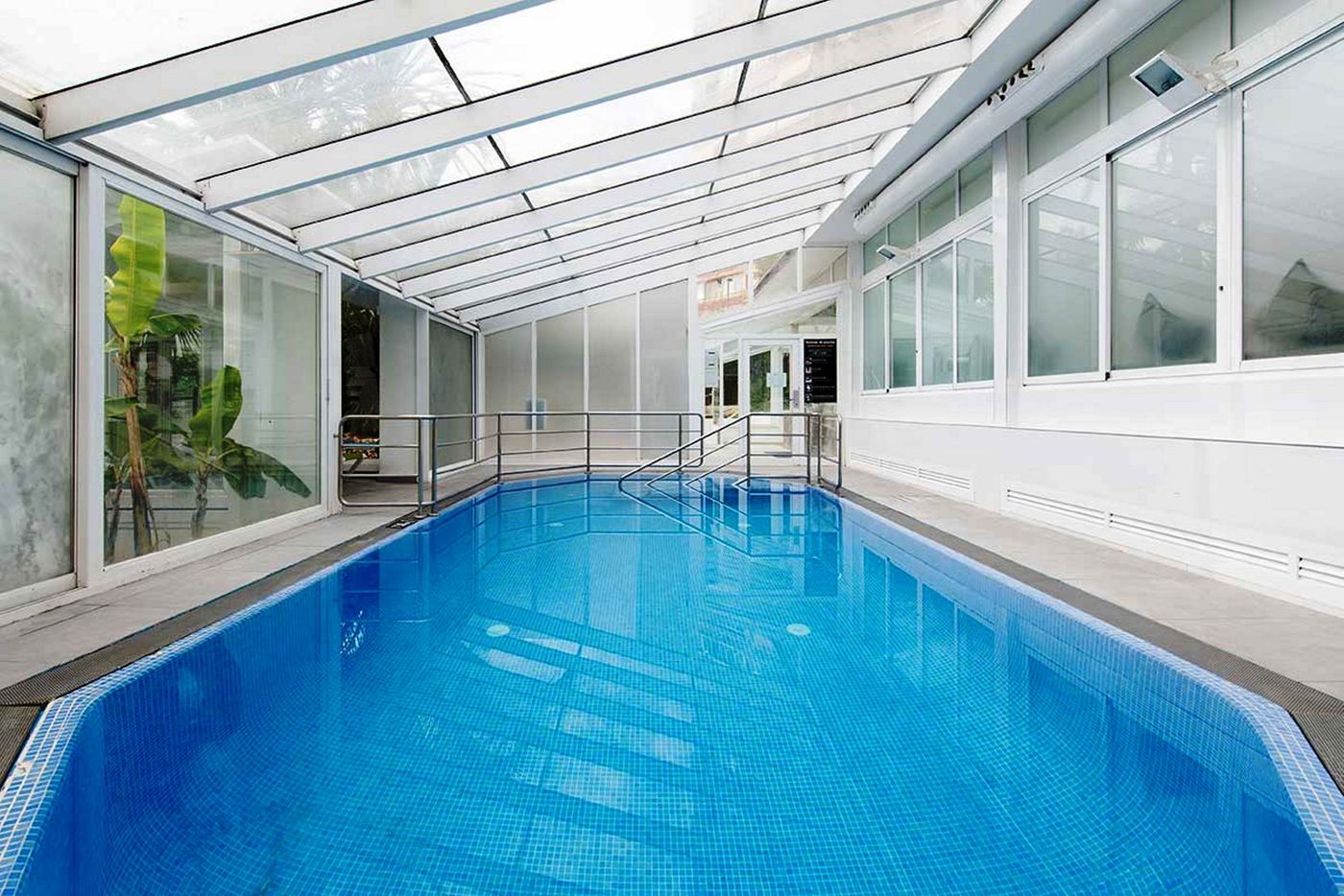 Apartamentos-Torre-Belroy-Pool-36