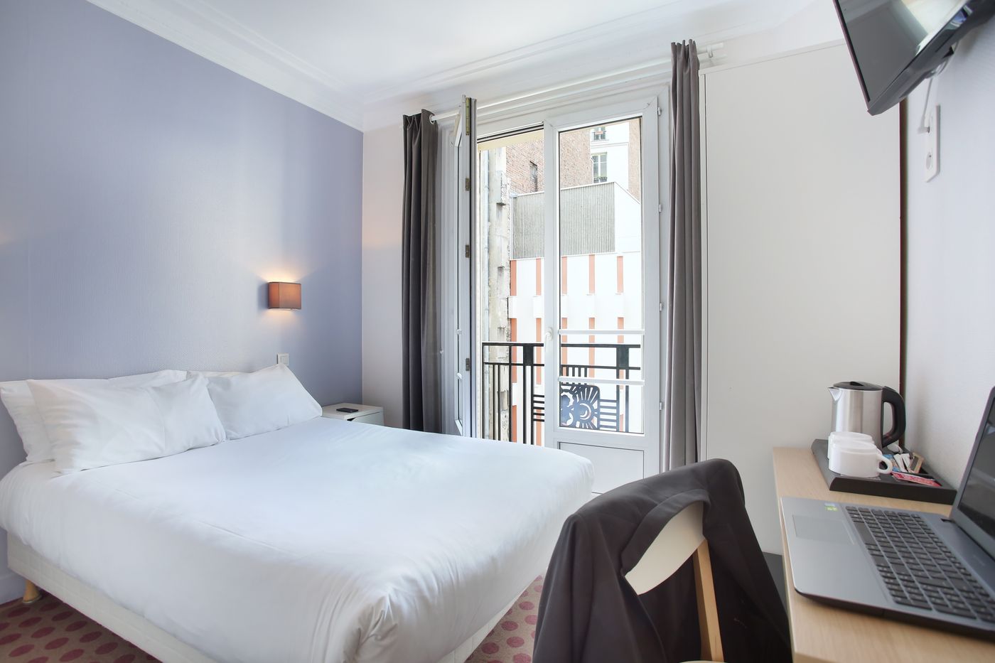 Hotel-Auguste-Room-13