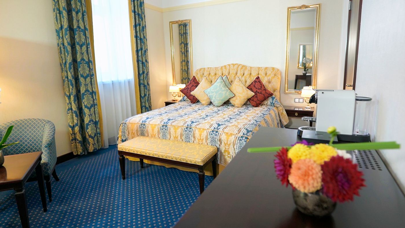 Polonia-Palace-Room-26