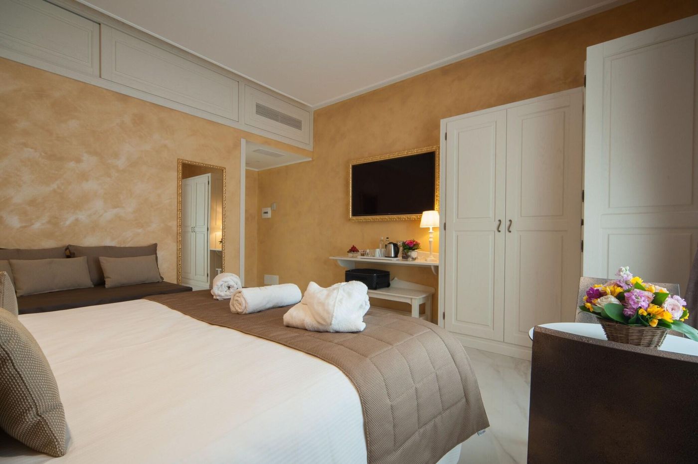 Maison-Tritone-Room-5