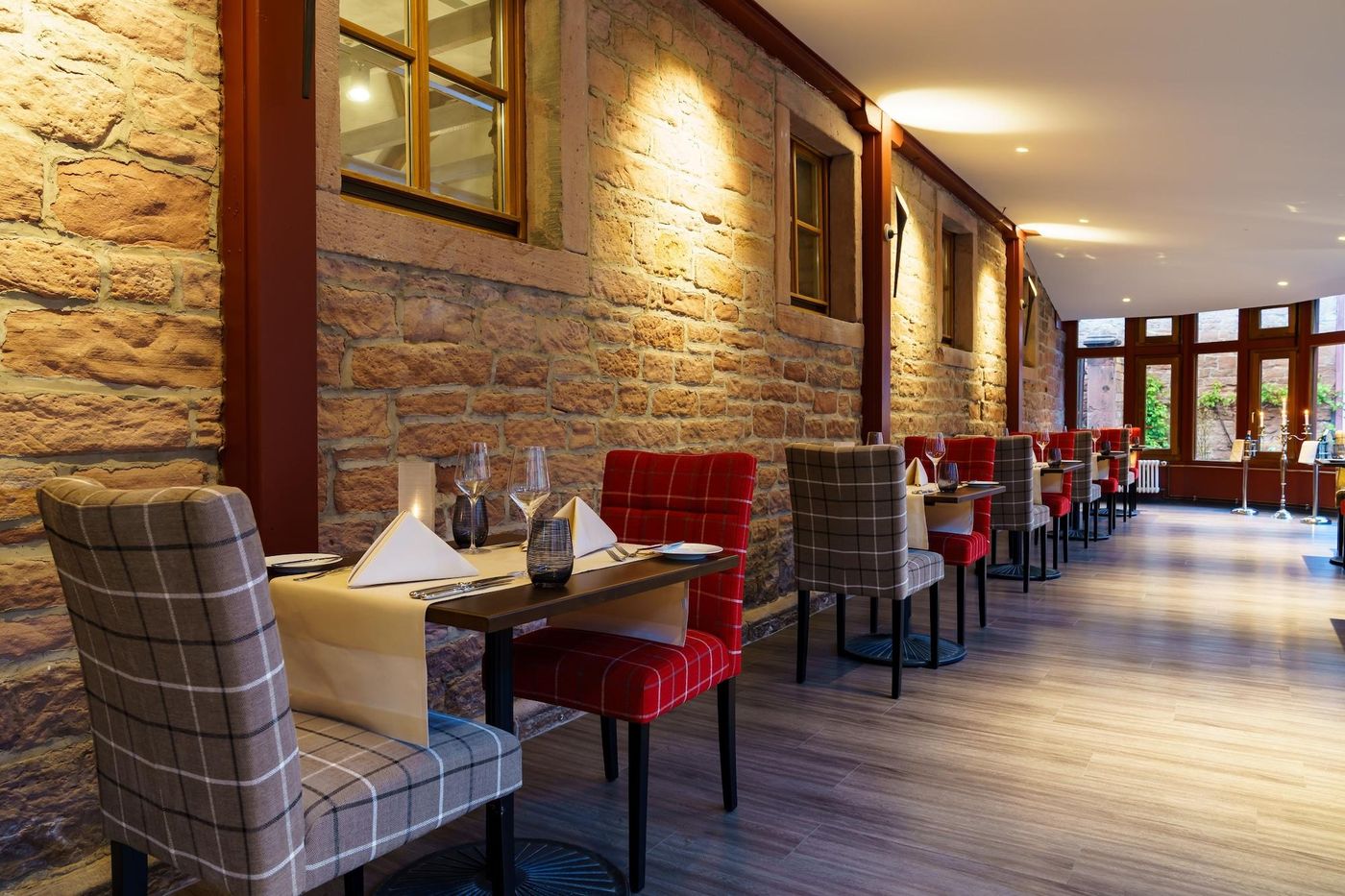 Schlosshotel Weyberhöfe - Germany - SAILAUF  - Restaurant - 6