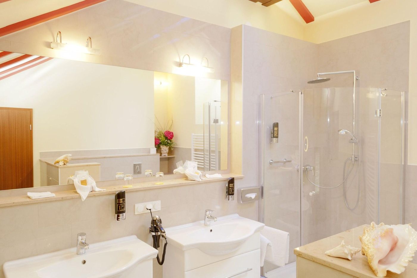 Hotel-Villa-Monte-Vino-Room-43