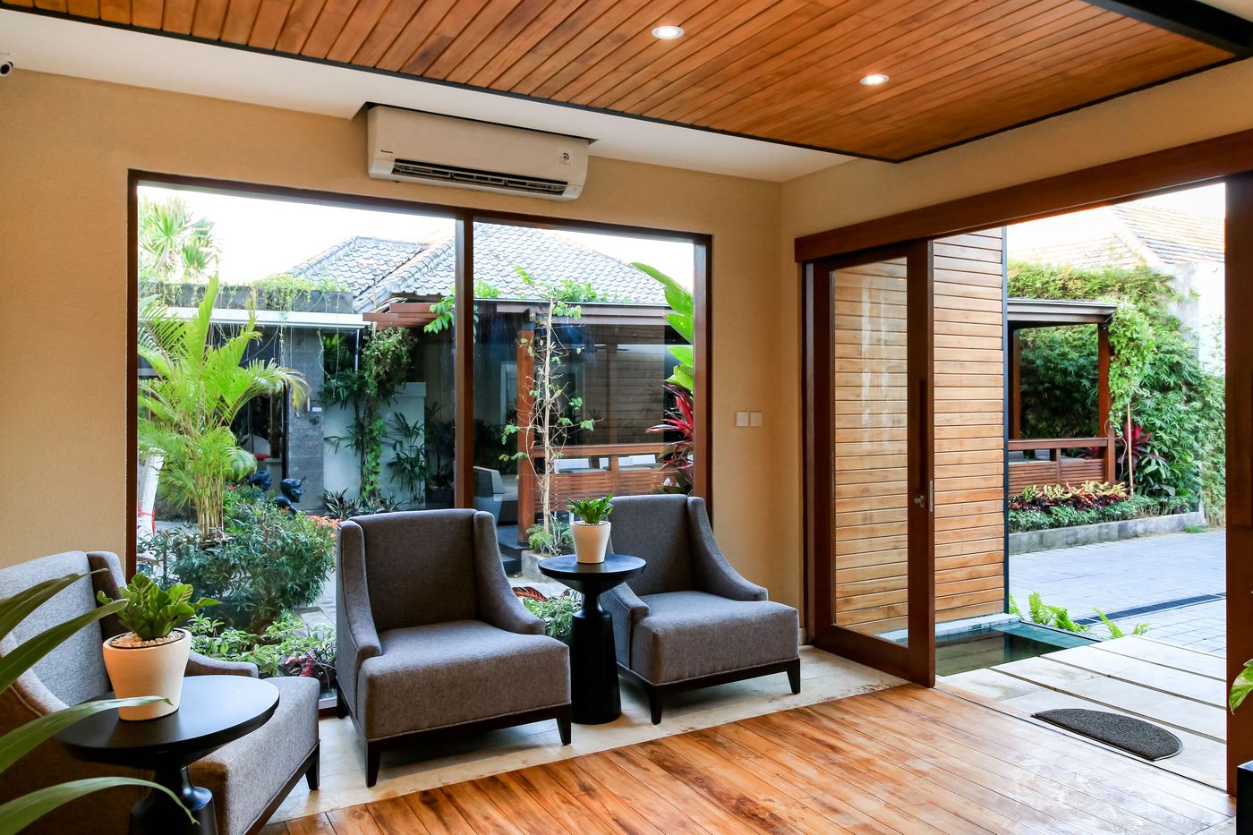 Aleesha Villas-Indonesia-Bali-Lobby-9