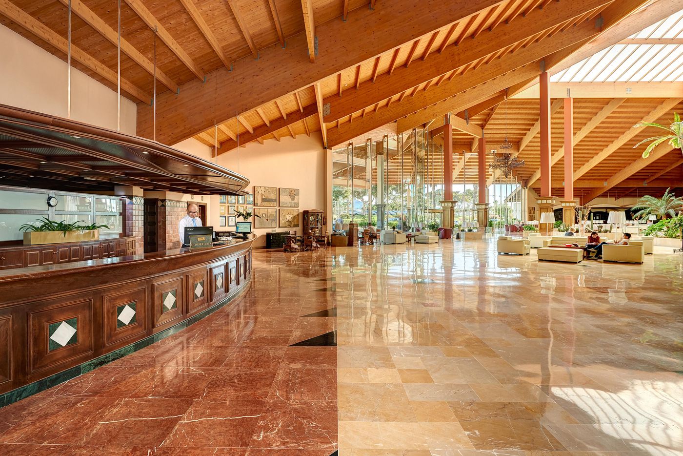 Hipotels-Natura-Palace-Lobby-46